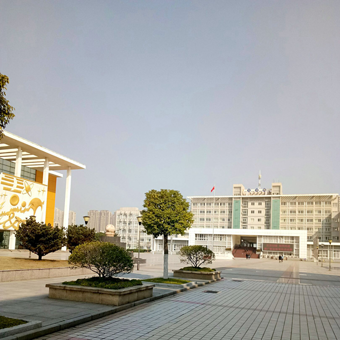 22 《 绿意》艺设163荣雪.jpg